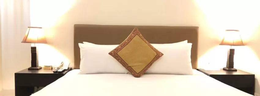 Kumail`s Continental Hotel